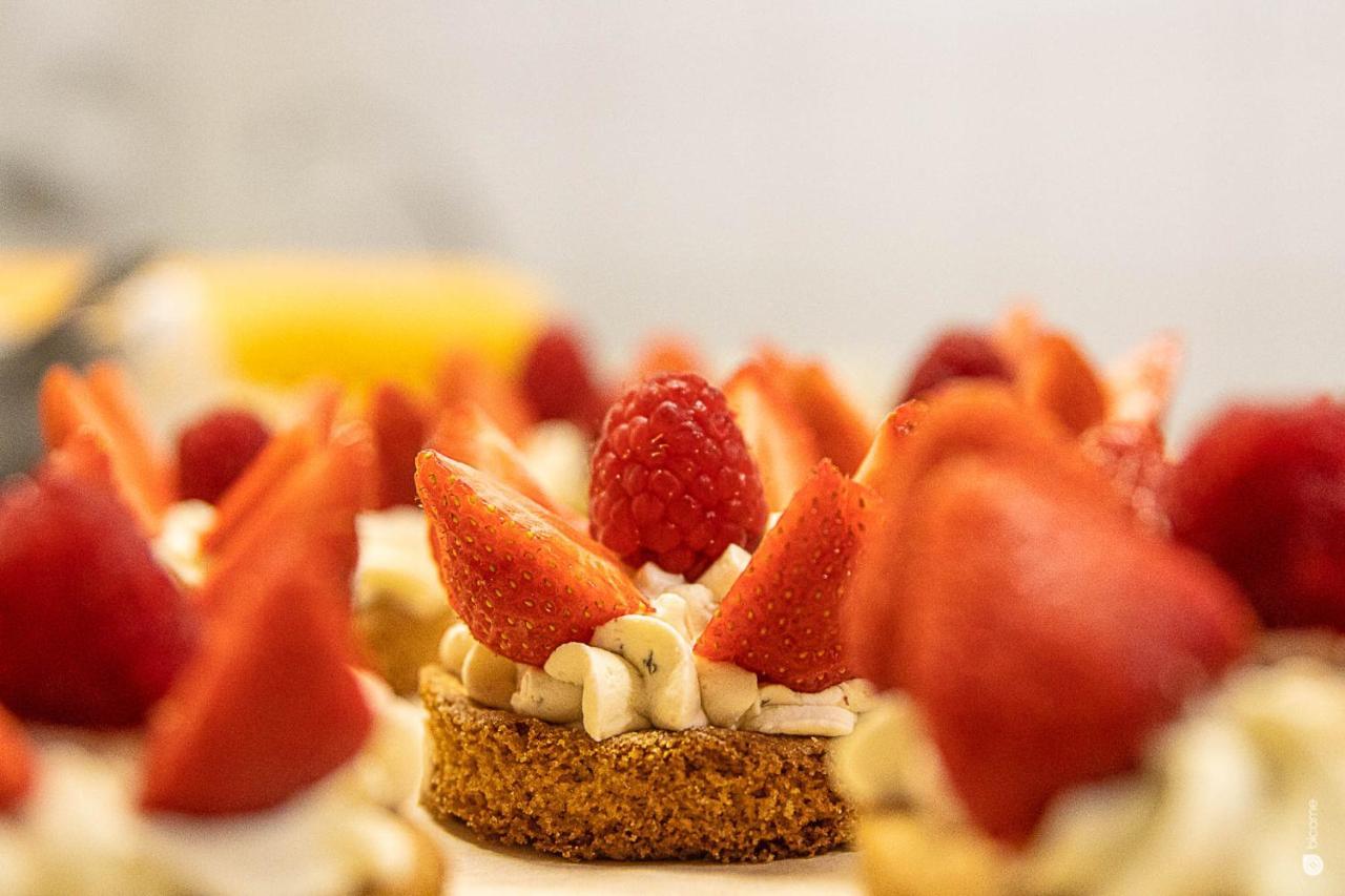 Logis Hotel & Restaurant - Le Relais De Montigny Montigny  Eksteriør billede