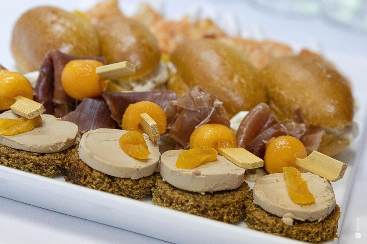 Logis Hotel & Restaurant - Le Relais De Montigny Montigny  Eksteriør billede